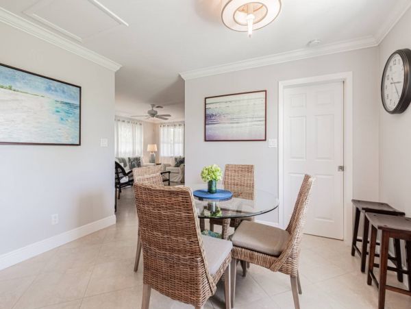 Naples Three Bedroom Vacation Rental with Private Caged Pool