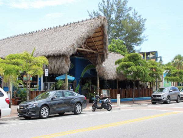 Luxury Sarasota Vacation Home Sleeps 4 With Water Views