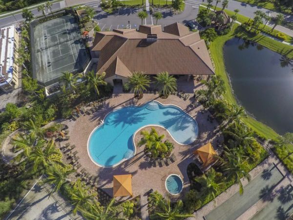 Luxury Sarasota Vacation Home Sleeps 4 With Water Views