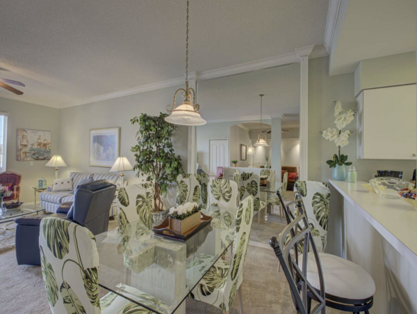 Sarasota 2 Bedroom Plus Den Five Star Guest Amenities