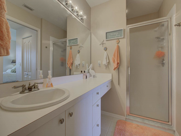 Sarasota 2 Bedroom Plus Den Five Star Guest Amenities