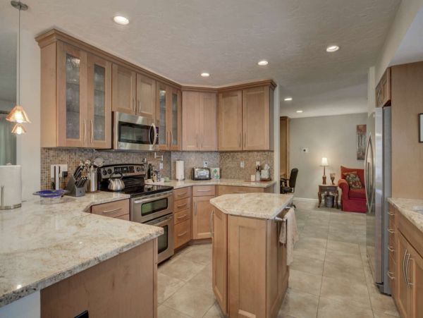 Sarasota Pool Vacation Home Short Drive to Beaches