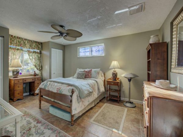 Sarasota Pool Vacation Home Short Drive to Beaches