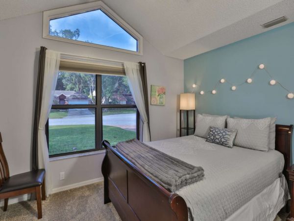 Country Oaks Vacation home with pool and spa