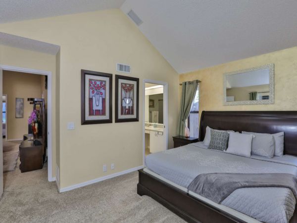 Country Oaks Vacation home with pool and spa