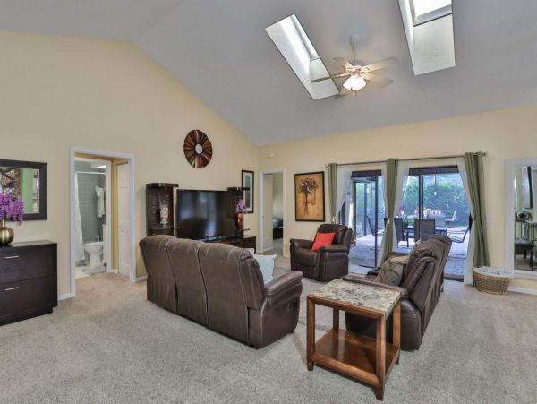Country Oaks Vacation home with pool and spa