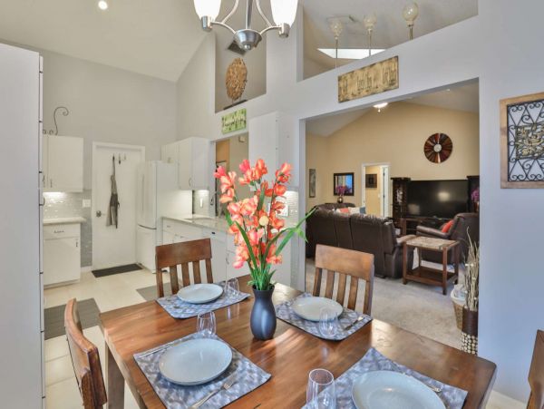 Country Oaks Vacation home with pool and spa