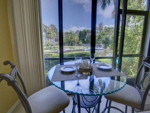 Siesta Key Two Bedroom Walk to Beach Vacation Condo