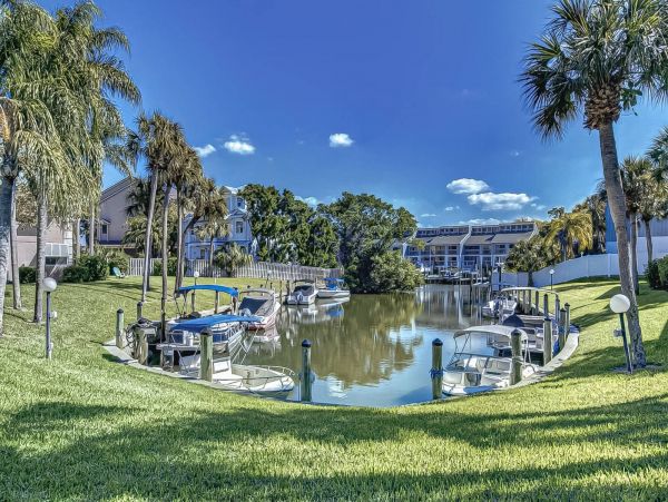Siesta Key Two Bedroom Walk to Beach Vacation Condo