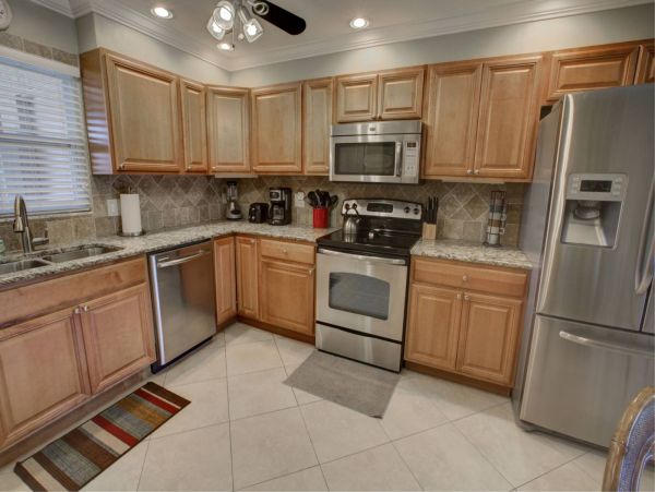 Siesta Key Two Bedroom Walk to Beach Vacation Condo