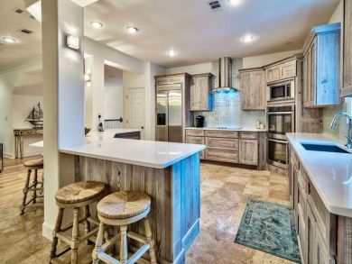 Destin Vacation Home Sleeps Fifteen Guests