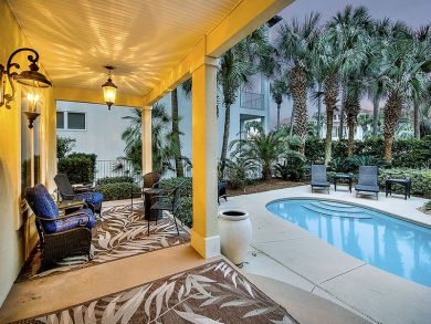 Destin Vacation Home Sleeps Fifteen Guests