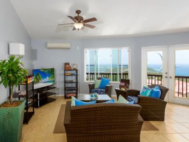 Luxury Caribbean Condo with Sea Views St Thomas and a Pool