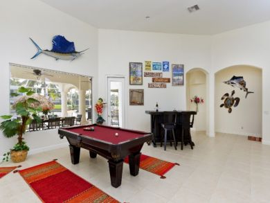 Cape Coral Luxury Vacation Rental Home Three Bedrooms
