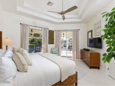 Cape Coral Luxury Vacation Rental Home Three Bedrooms