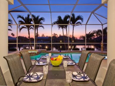 Cape Coral Luxury Vacation Rental with 3 Bedrooms Cape Coral Luxury Vacation Rental with 3 Bedrooms