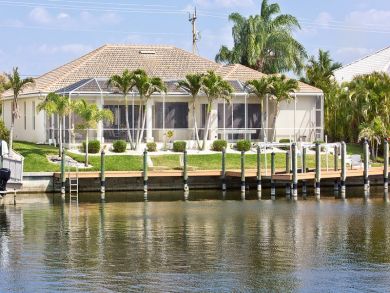 Cape Coral Luxury Vacation Rental with 3 Bedrooms Cape Coral Luxury Vacation Rental with 3 Bedrooms