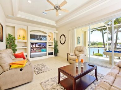 Cape Coral Luxury Vacation Rental with 3 Bedrooms Cape Coral Luxury Vacation Rental with 3 Bedrooms