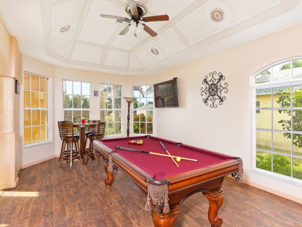 Cape Coral Luxury Vacation Rental Home Four Bedrooms