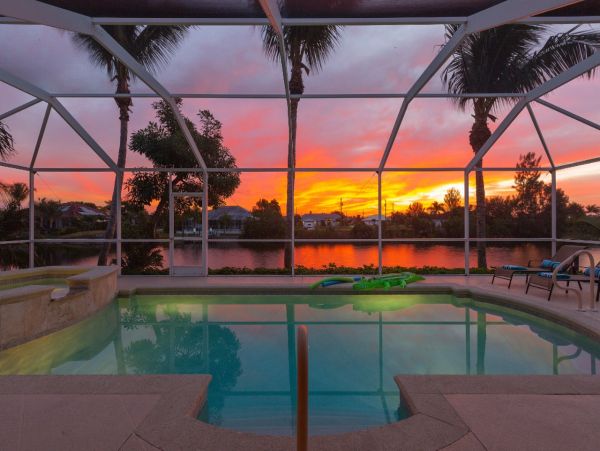 Cape Coral Luxury Vacation Rental Home Four Bedrooms