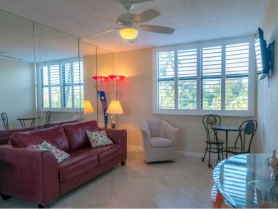 Siesta Key Vacation Condo Sleeps Six Guests