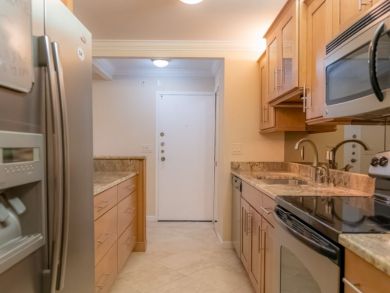 Siesta Key Vacation Condo Sleeps Six Guests