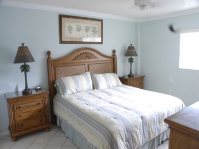 Beachfront Two Bedroom Vacation Condo in Siesta Key