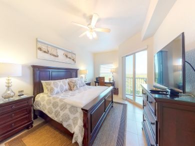 Three Bedroom Vacation Condo in New Smyrna Beach