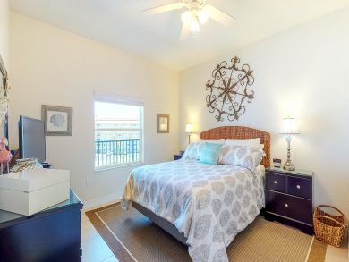 Three Bedroom Vacation Condo in New Smyrna Beach