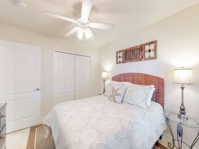 Three Bedroom Vacation Condo in New Smyrna Beach