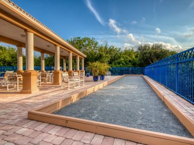 Three Bedroom Vacation Condo in New Smyrna Beach