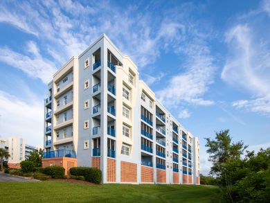 Three Bedroom Vacation Condo in New Smyrna Beach