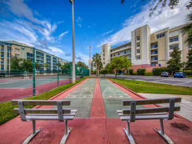 Three Bedroom Vacation Condo in New Smyrna Beach