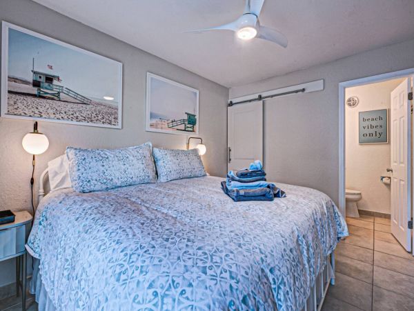Beautiful 2 Bedroom Condo in Siesta Key