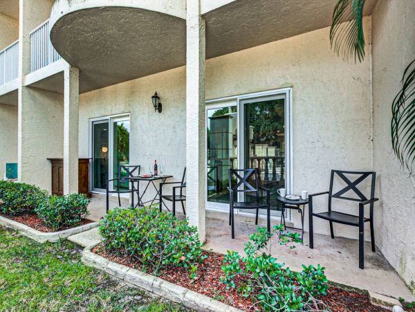 Beautiful 2 Bedroom Condo in Siesta Key