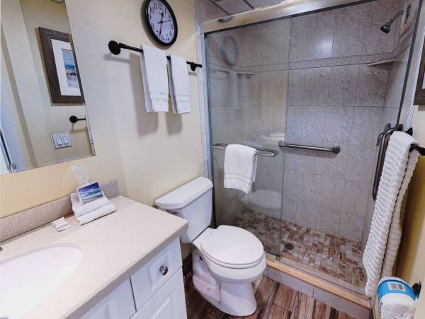 Siesta Key Vacation Condo Walk or Bike to Beach