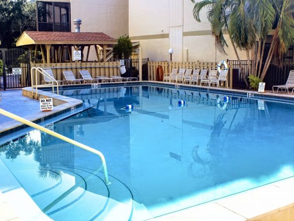 Siesta Key Vacation Condo Walk or Bike to Beach