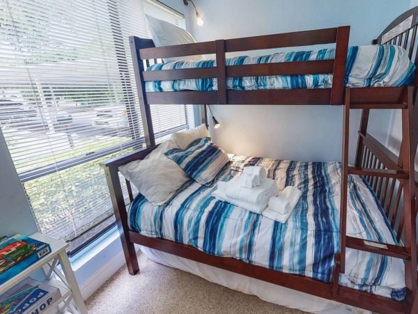 Siesta Key Vacation Condo Walk or Bike to Beach