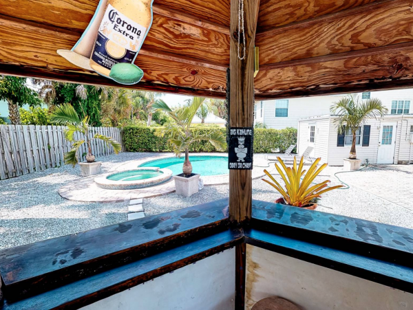 Three Bedroom Home With Pool and Tiki Bar Close to Beach