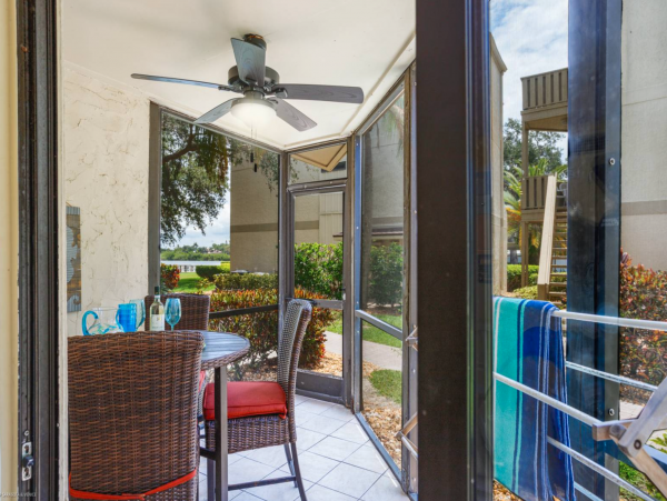 Siesta Key 2 Bedroom Condo Short Walk to Beach