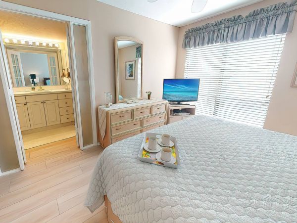 Siesta Key Lovely Vacation Condo