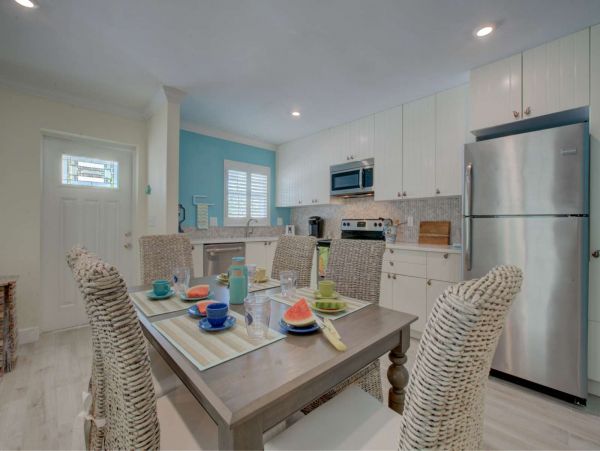 Two Bedroom Siesta Key Vacation Condo Sleeps 6 Guests