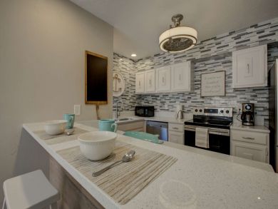 Fresh Remodel Short Walk to Crescent Beach!