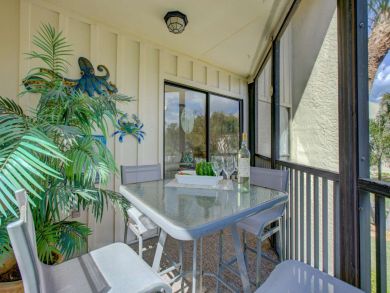 Fresh Remodel Short Walk to Crescent Beach!