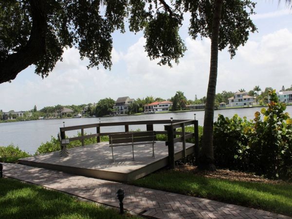 Siesta Key Condo w/ Beachfront access