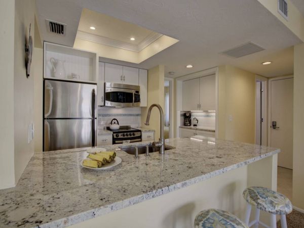 Siesta Key Condo w/ Beachfront access