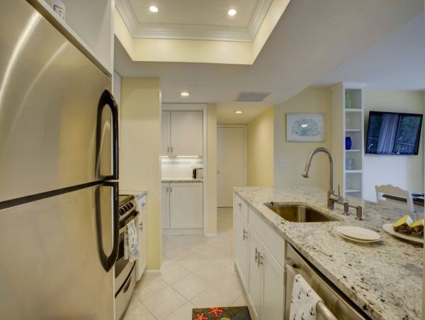 Siesta Key Condo w/ Beachfront access