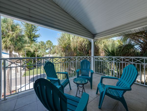 Fort Myers Beach 2-Bedroom Pool Home Near Times Square