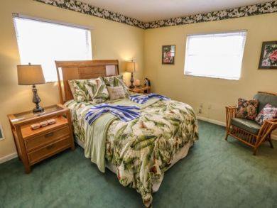 Fort Myers Vacation Home Sleeps Eight Guests