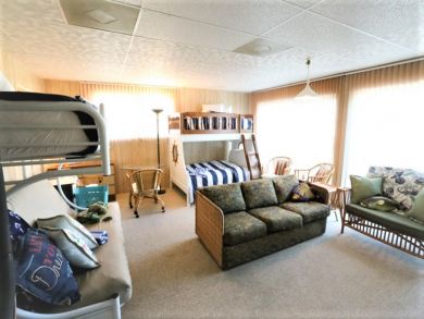 Fort Myers Vacation Home Sleeps Eight Guests